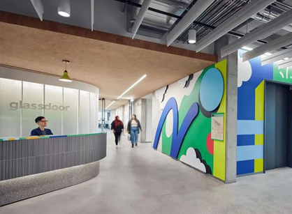 以社區(qū)為導向的愿景辦公室裝修設計空間是怎樣打造的——Glassdoor